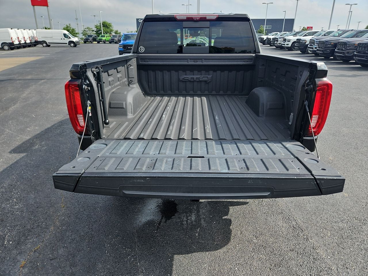 2021 GMC Sierra 1500 4WD Crew Cab Short Box AT4