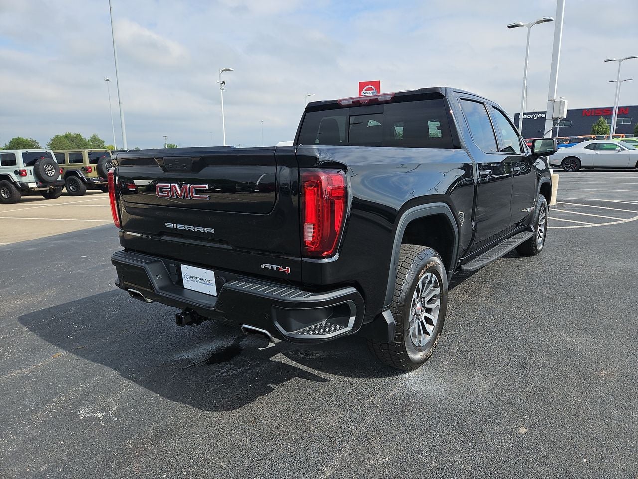 2021 GMC Sierra 1500 4WD Crew Cab Short Box AT4