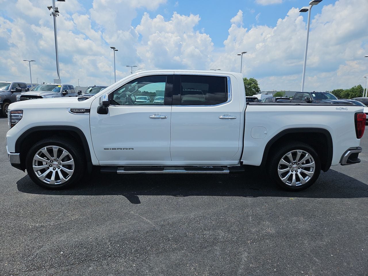 2022 GMC Sierra 1500 SLT