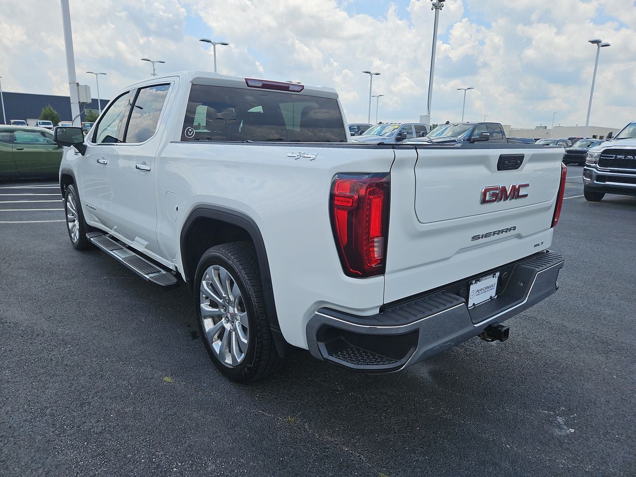 2022 GMC Sierra 1500 SLT