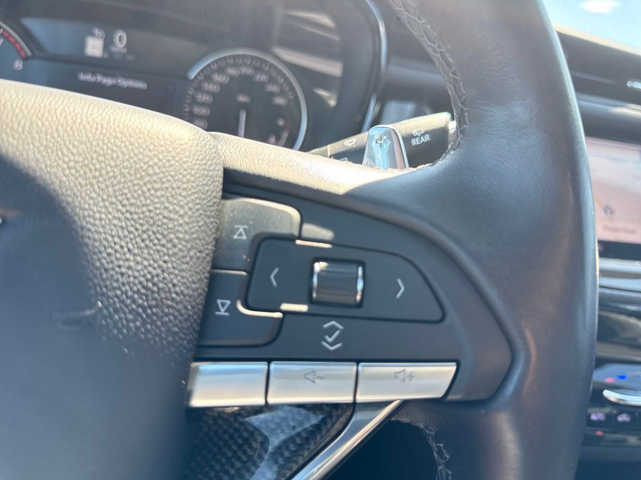 2024 Cadillac XT6 AWD Sport