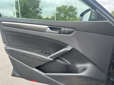 2017 Volkswagen Passat 1.8T SE