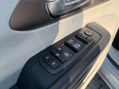 2021 Chrysler Voyager LX