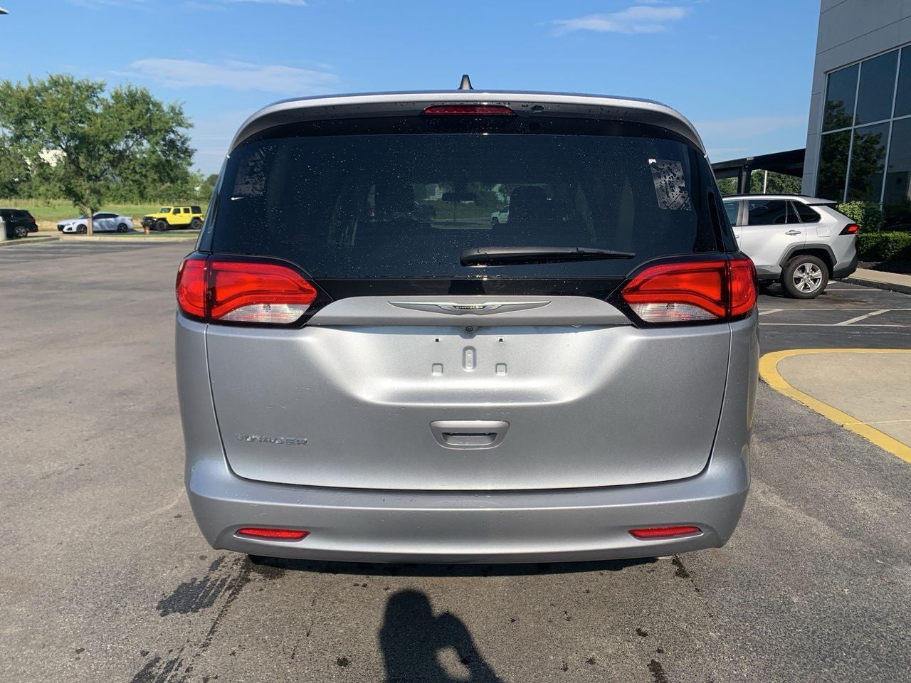 2021 Chrysler Voyager LX