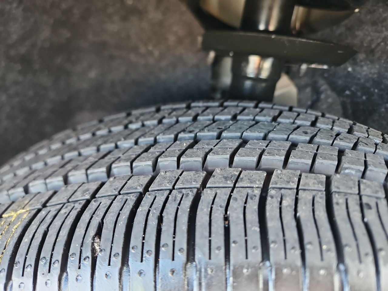 2025 Chrysler Voyager VOYAGER LX