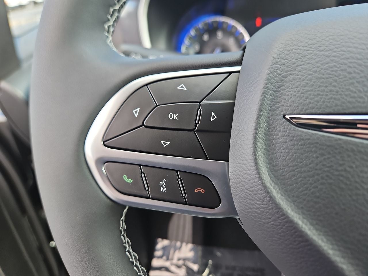 2025 Chrysler Voyager VOYAGER LX