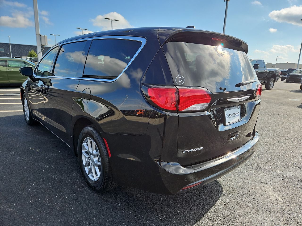 2025 Chrysler Voyager VOYAGER LX