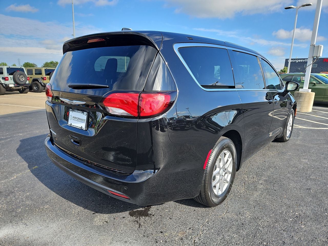 2025 Chrysler Voyager VOYAGER LX