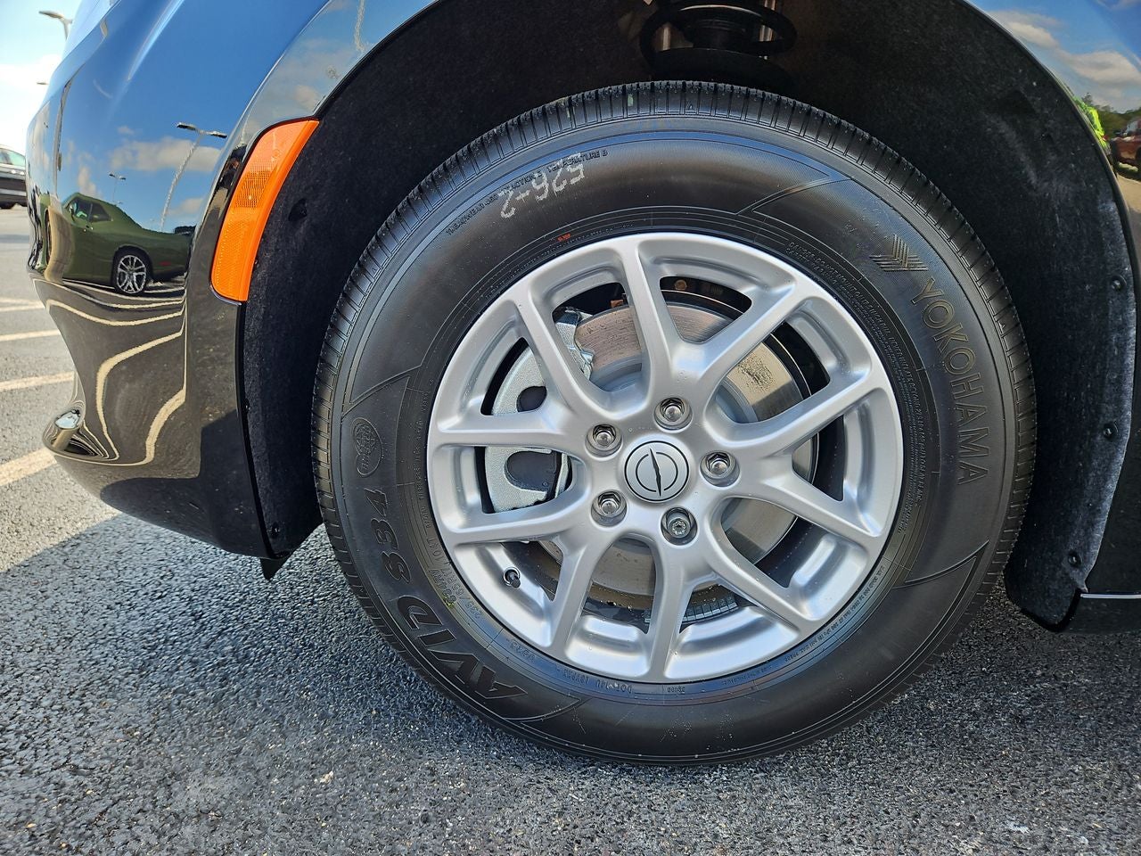 2025 Chrysler Voyager VOYAGER LX