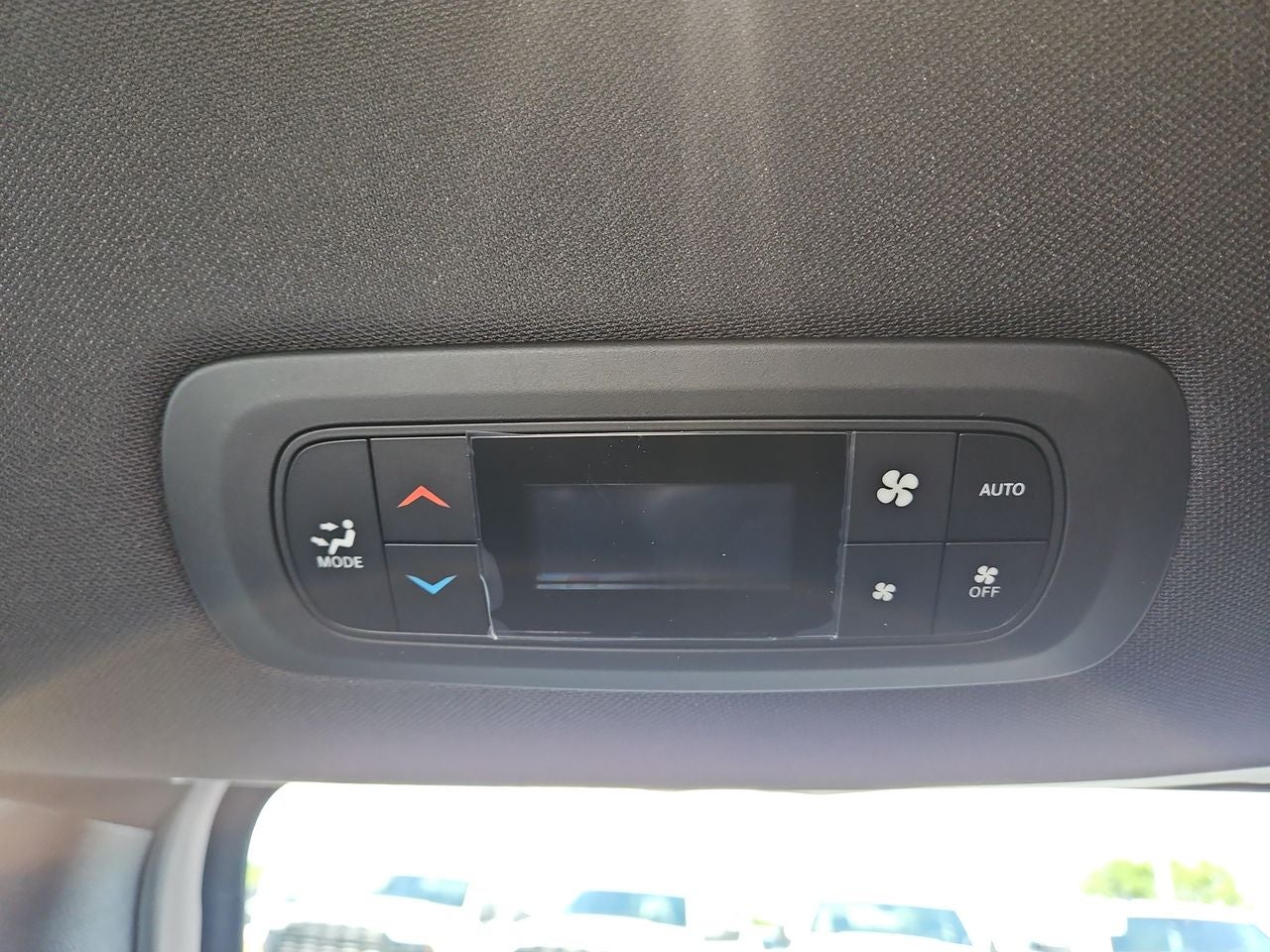 2025 Chrysler Voyager VOYAGER LX