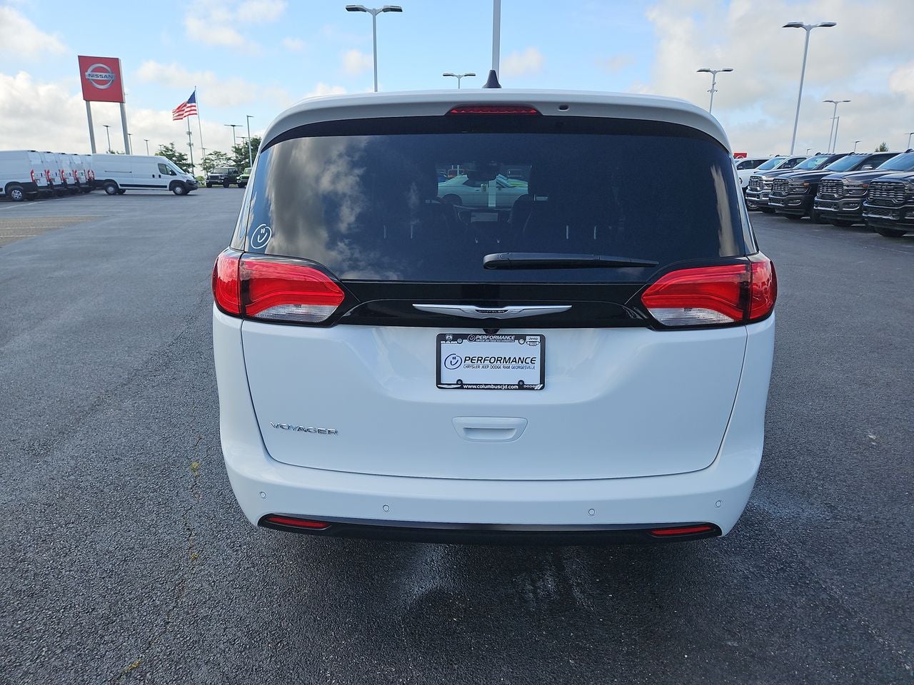 2025 Chrysler Voyager VOYAGER LX