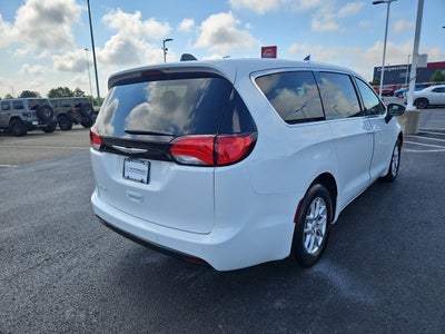 2025 Chrysler Voyager VOYAGER LX