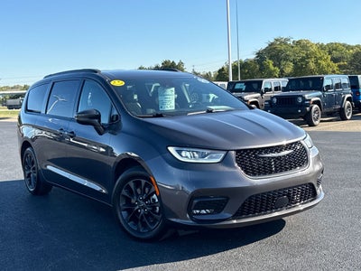 2021 Chrysler Pacifica Touring