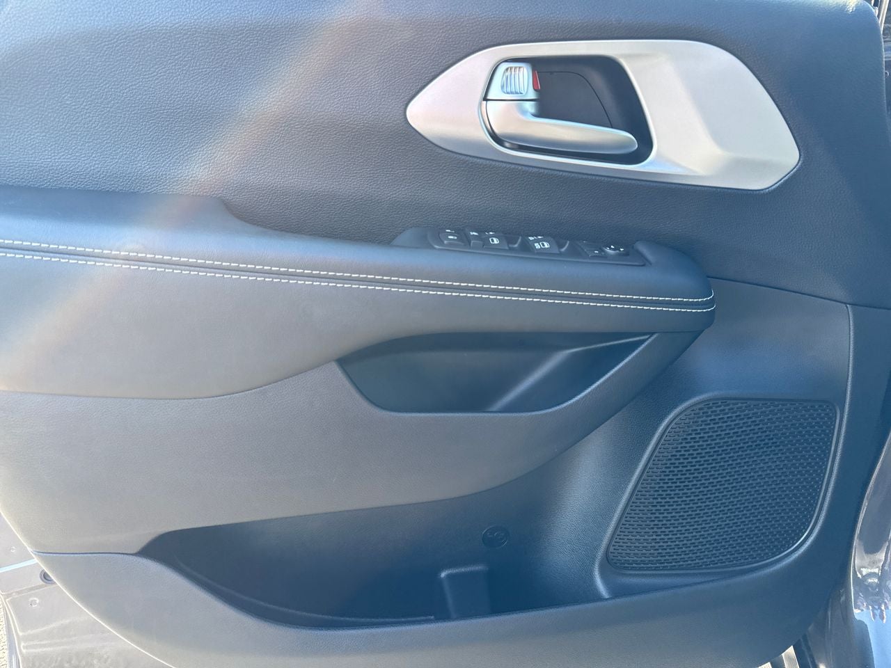 2021 Chrysler Pacifica Touring