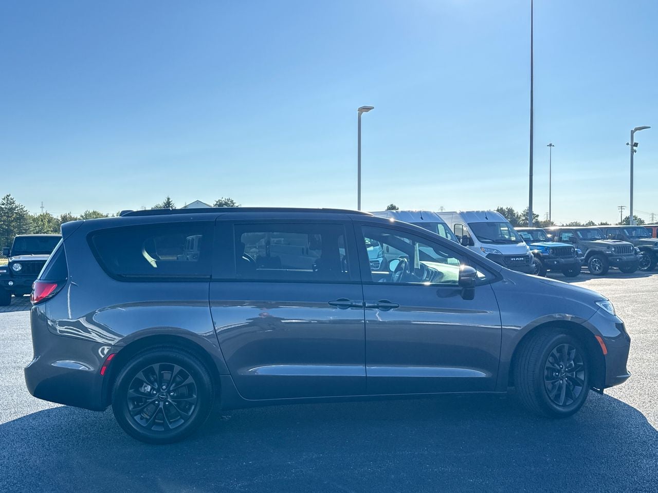 2021 Chrysler Pacifica Touring