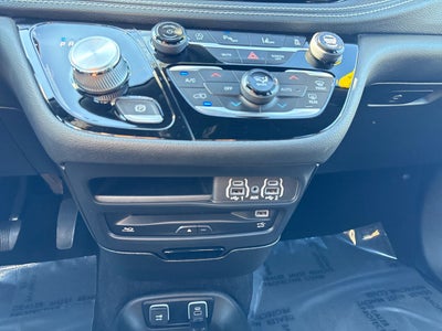 2021 Chrysler Pacifica Touring