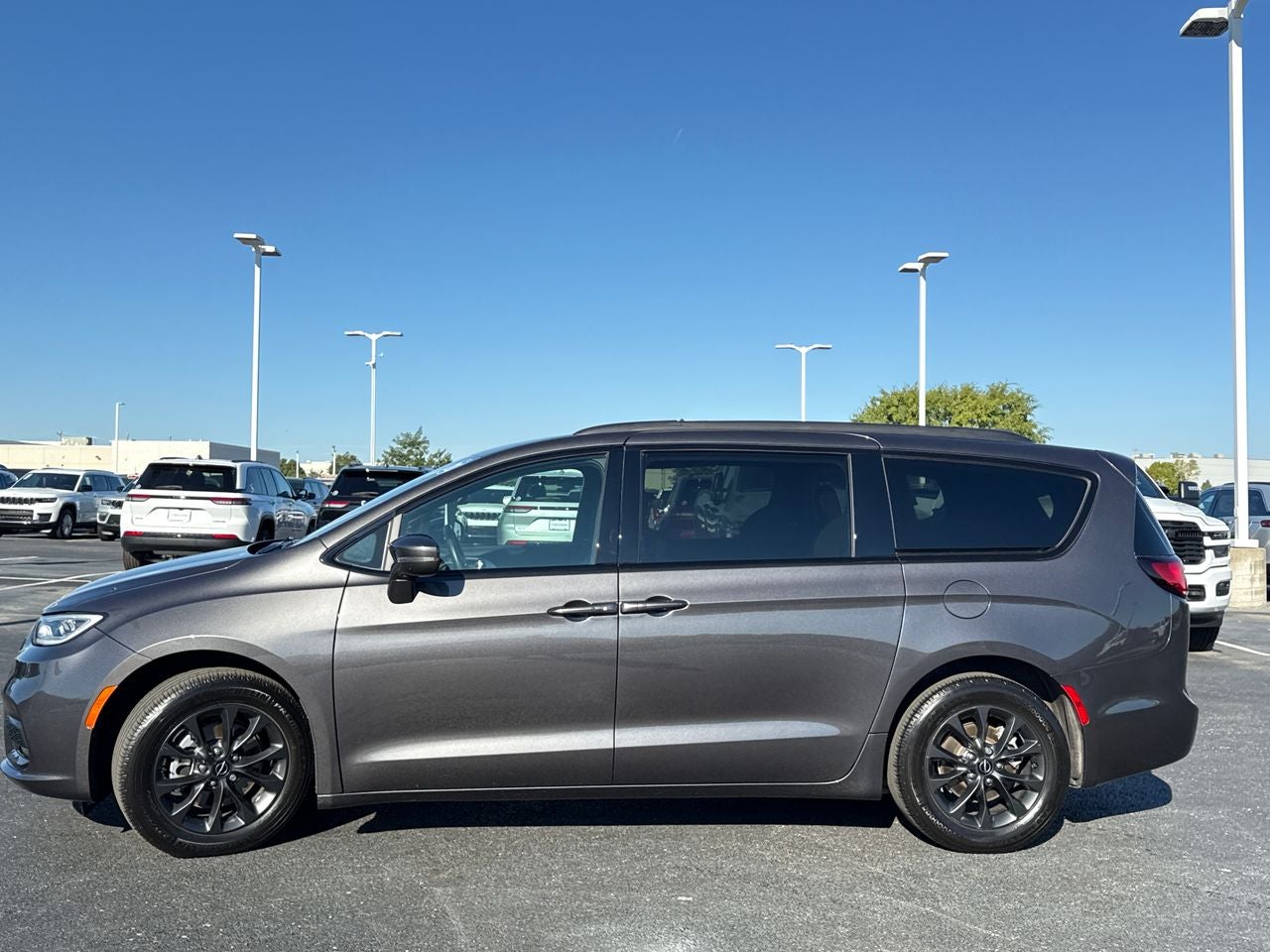 2021 Chrysler Pacifica Touring
