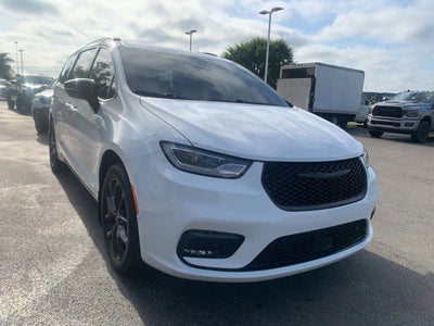 2023 Chrysler Pacifica Limited AWD