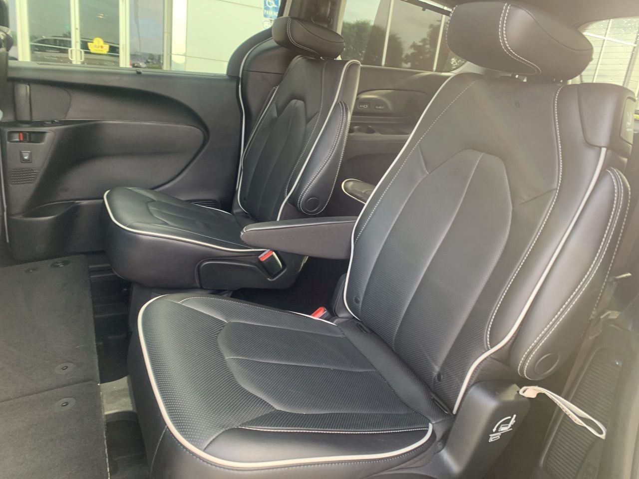 2023 Chrysler Pacifica Limited AWD