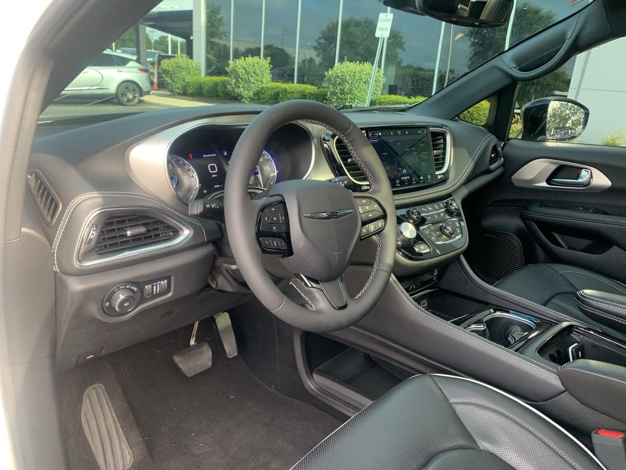 2023 Chrysler Pacifica Limited AWD