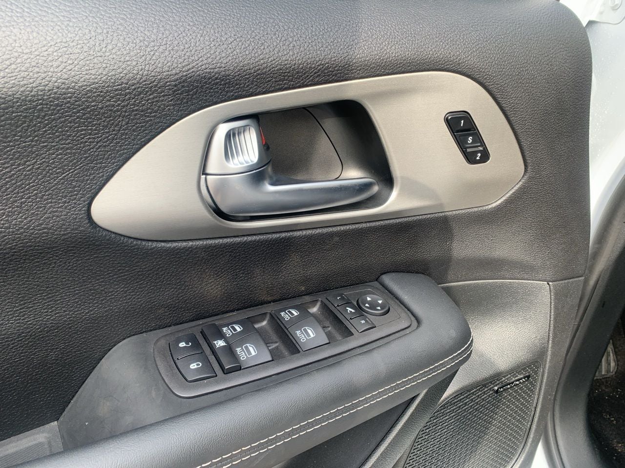 2023 Chrysler Pacifica Limited AWD