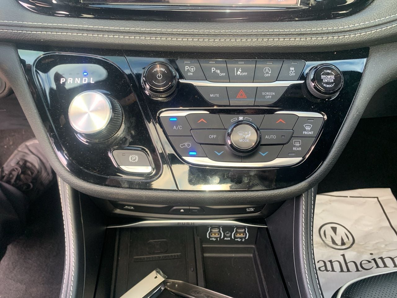 2023 Chrysler Pacifica Limited AWD