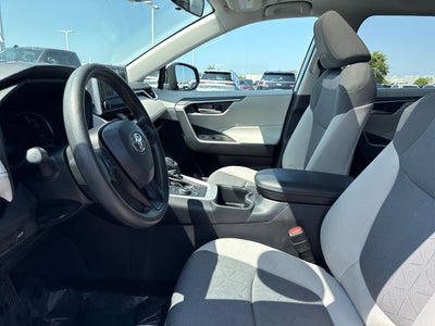 2023 Toyota RAV4 Hybrid XLE