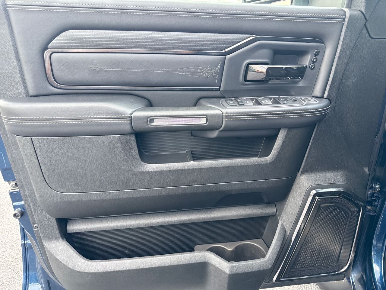 2024 RAM 3500 Limited Mega Cab 4x4 6'4' Box