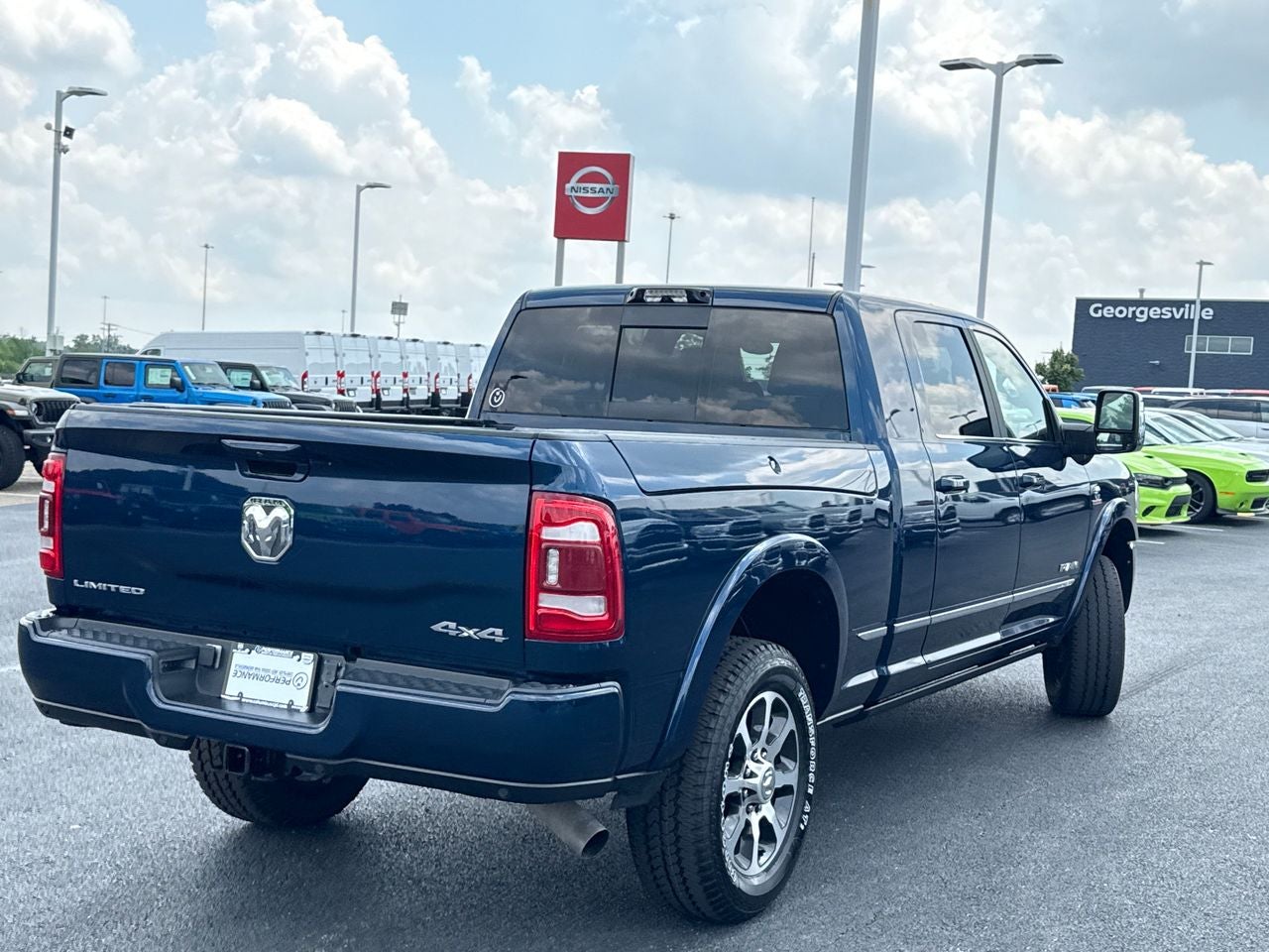 2024 RAM 3500 Limited Mega Cab 4x4 6'4' Box