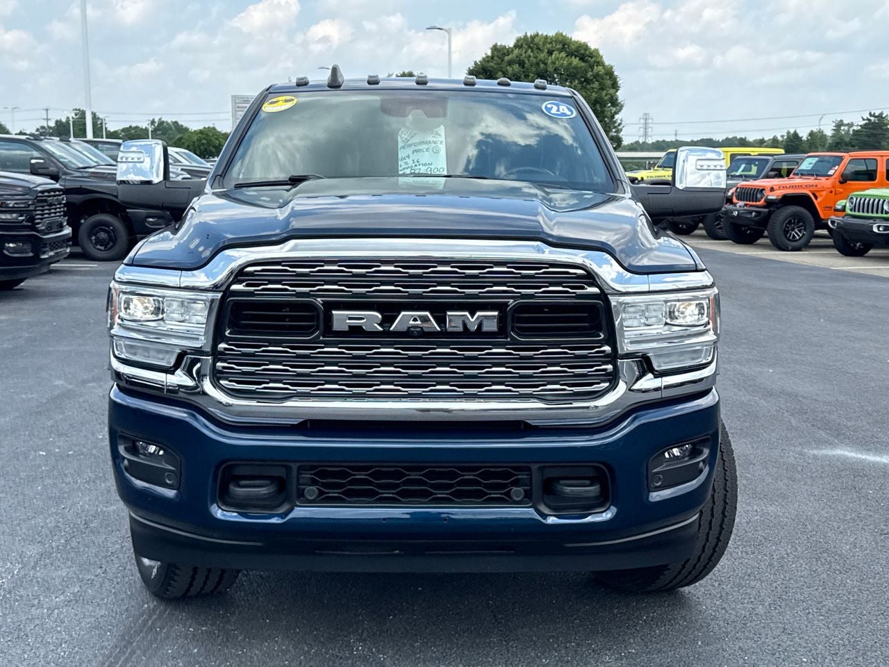 2024 RAM 3500 Limited Mega Cab 4x4 6'4' Box