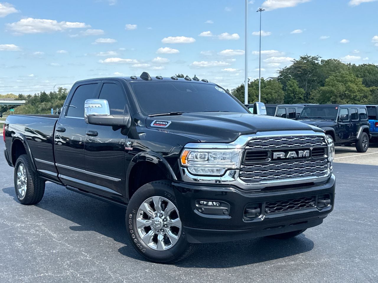 2024 RAM 3500 Limited Crew Cab 4x4 8' Box