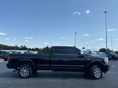 2024 RAM 3500 Limited Crew Cab 4x4 8' Box
