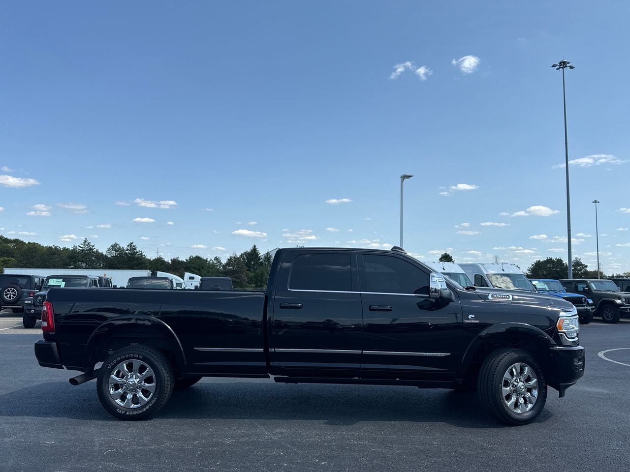 2024 RAM 3500 Limited Crew Cab 4x4 8' Box