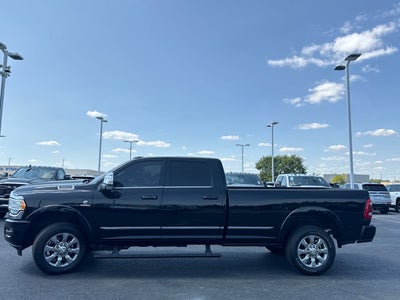 2024 RAM 3500 Limited Crew Cab 4x4 8' Box