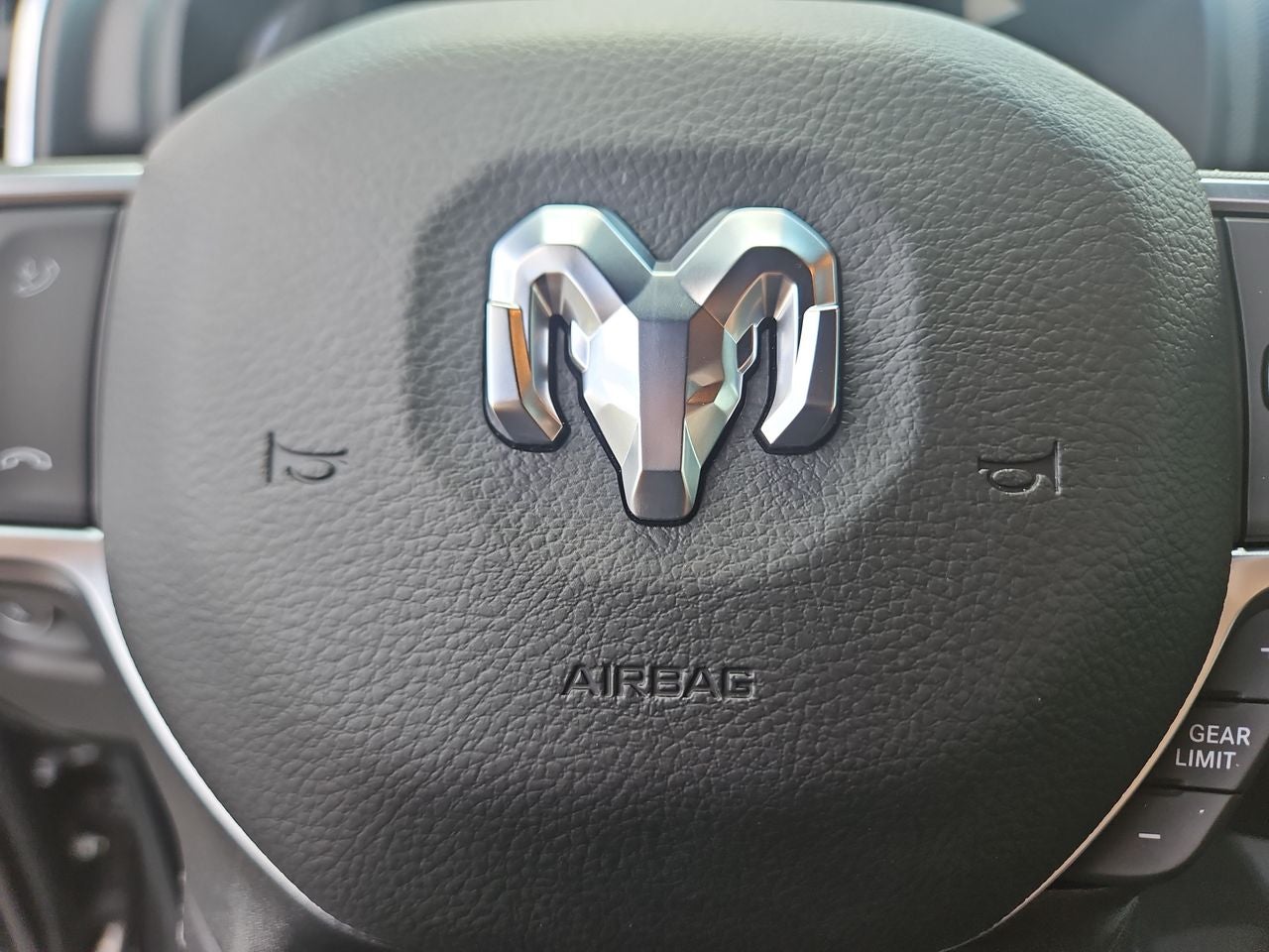 2025 RAM Ram 2500 RAM 2500 BIG HORN CREW CAB 4X4 6'4' BOX