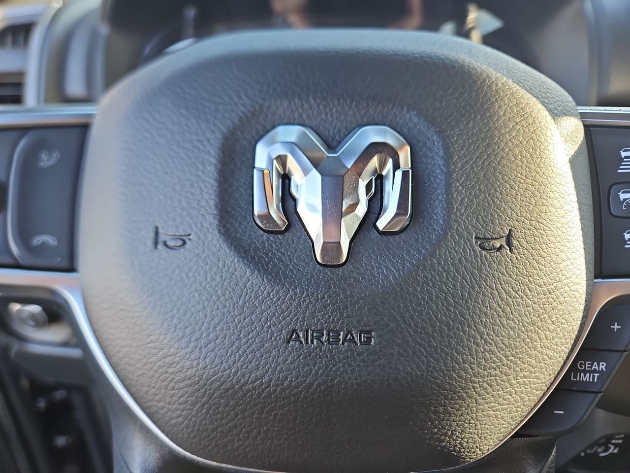 2025 RAM Ram 2500 RAM 2500 TRADESMAN CREW CAB 4X4 8' BOX