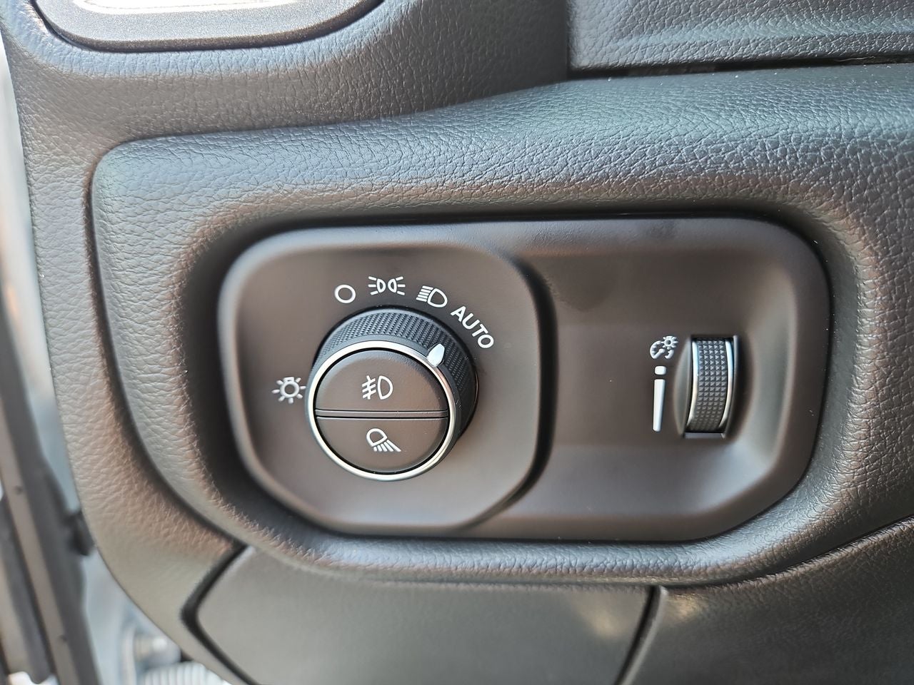 2025 RAM Ram 2500 RAM 2500 TRADESMAN CREW CAB 4X4 8' BOX