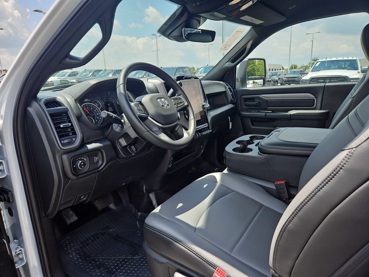 2025 RAM Ram 2500 RAM 2500 TRADESMAN REGULAR CAB 4X4 8' BOX