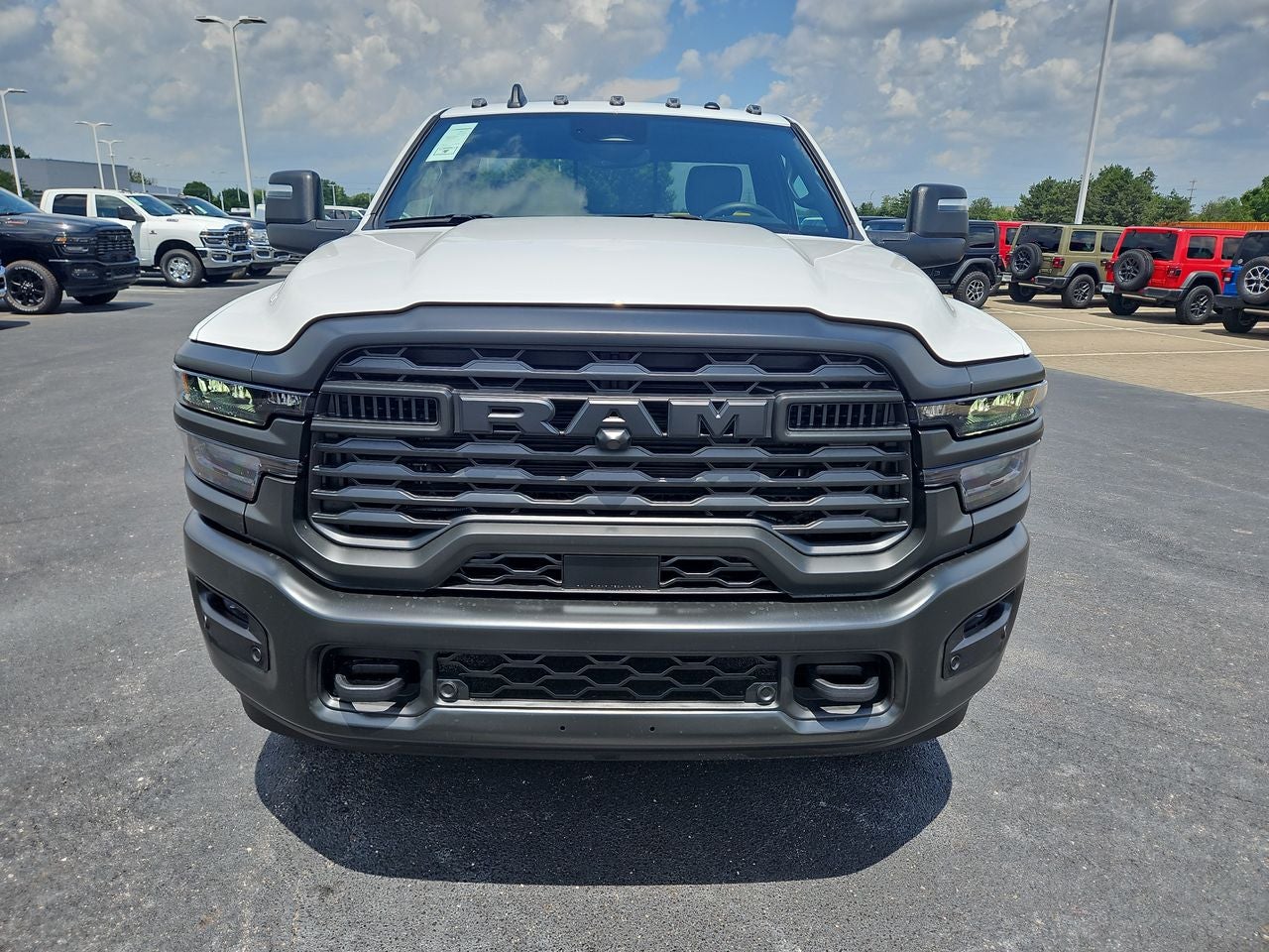 2025 RAM Ram 2500 RAM 2500 TRADESMAN REGULAR CAB 4X4 8' BOX