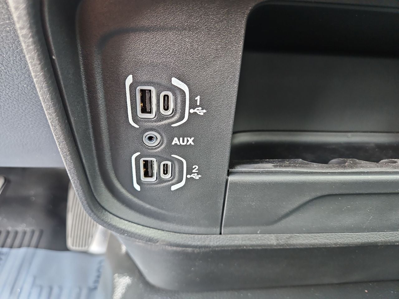 2025 RAM Ram 2500 RAM 2500 TRADESMAN REGULAR CAB 4X4 8' BOX