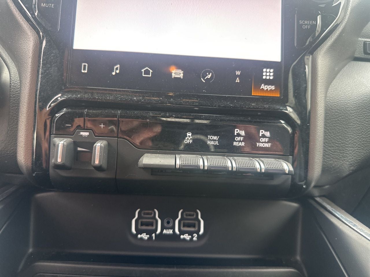 2024 RAM 2500 Big Horn Crew Cab 4x4 6'4' Box