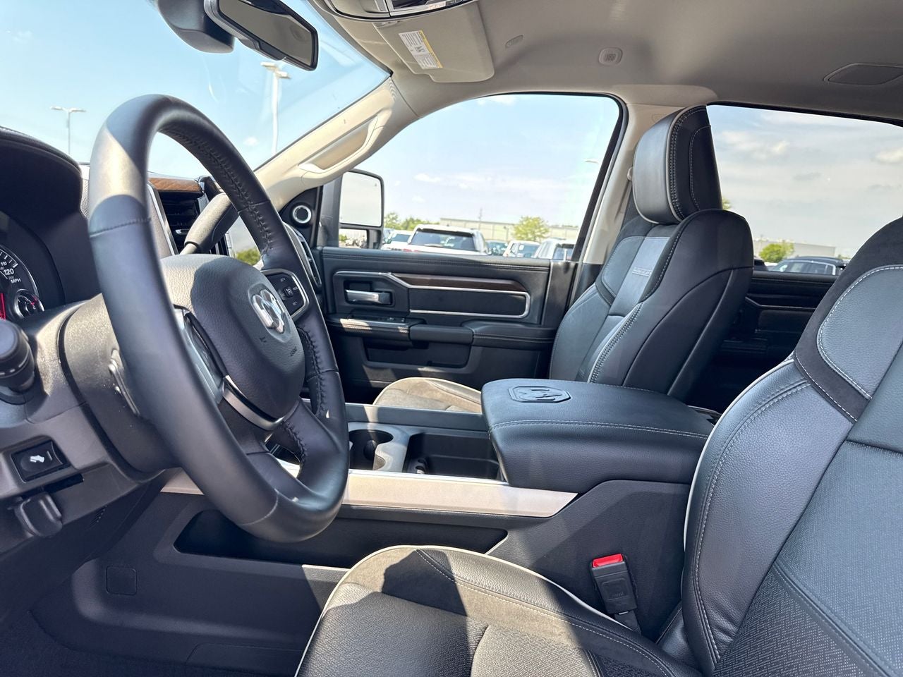 2024 RAM 2500 Laramie Crew Cab 4x4 6'4' Box