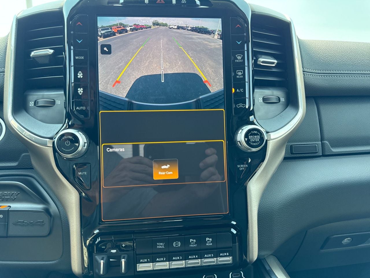 2024 RAM 2500 Laramie Crew Cab 4x4 6'4' Box