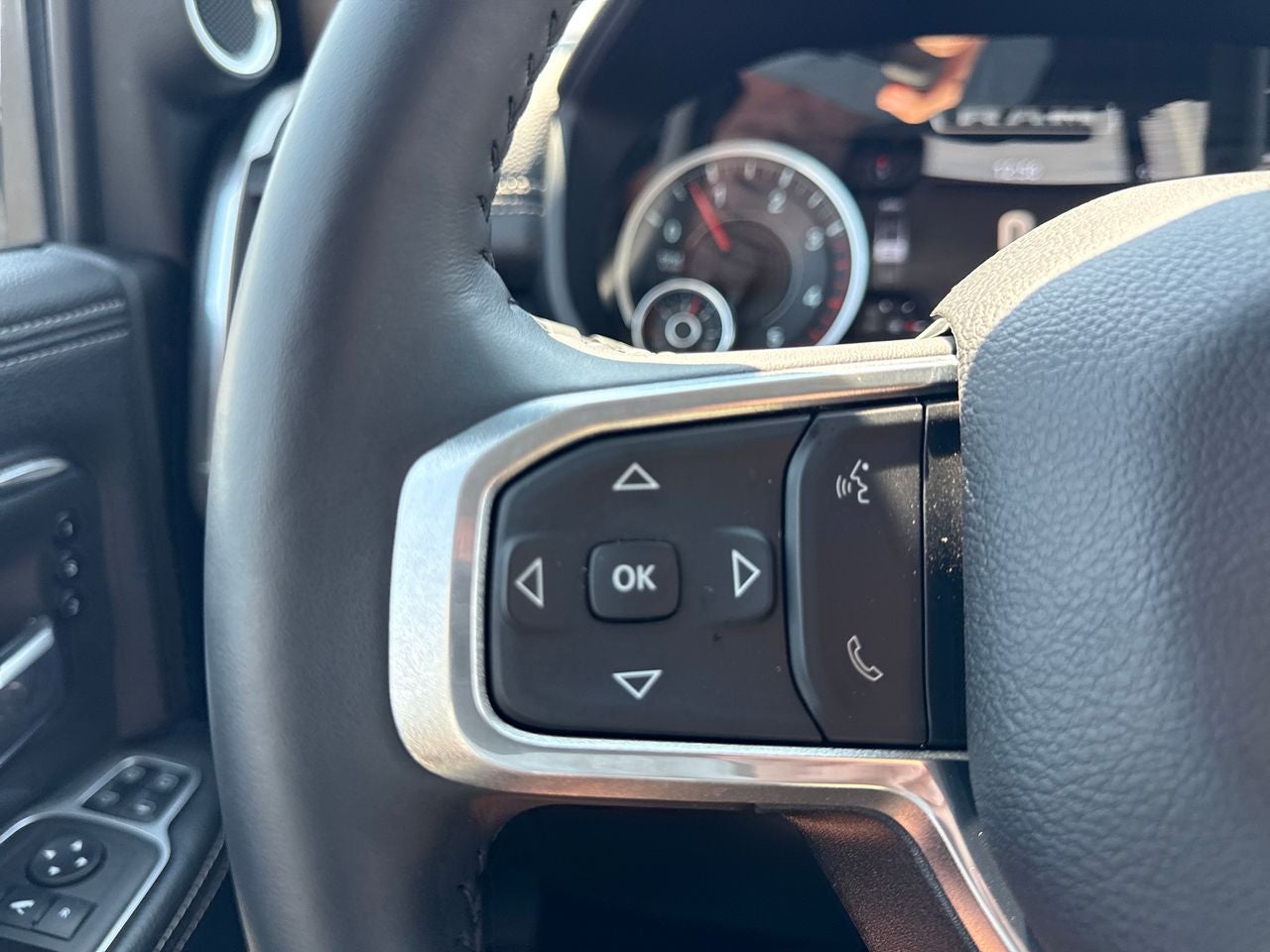 2024 RAM 2500 Laramie Crew Cab 4x4 6'4' Box