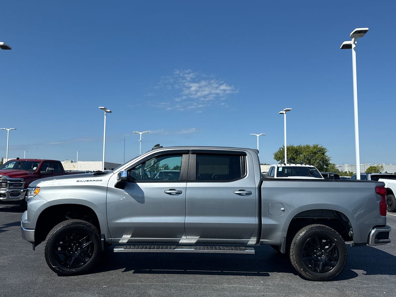 2024 Chevrolet Silverado 1500 2WD Crew Cab Short Bed LT