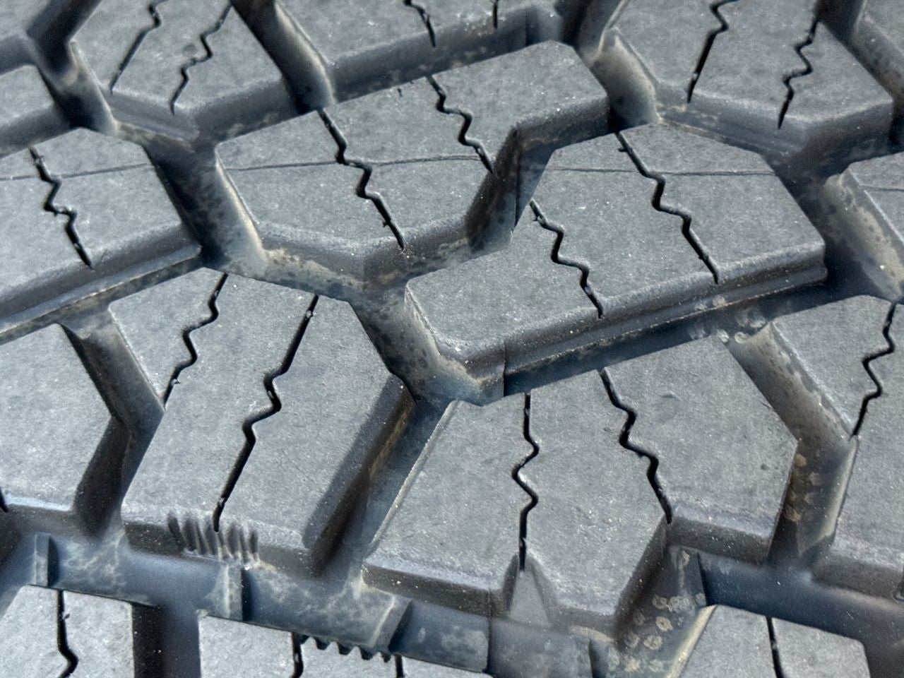 2024 Chevrolet Silverado 1500 2WD Crew Cab Short Bed LT