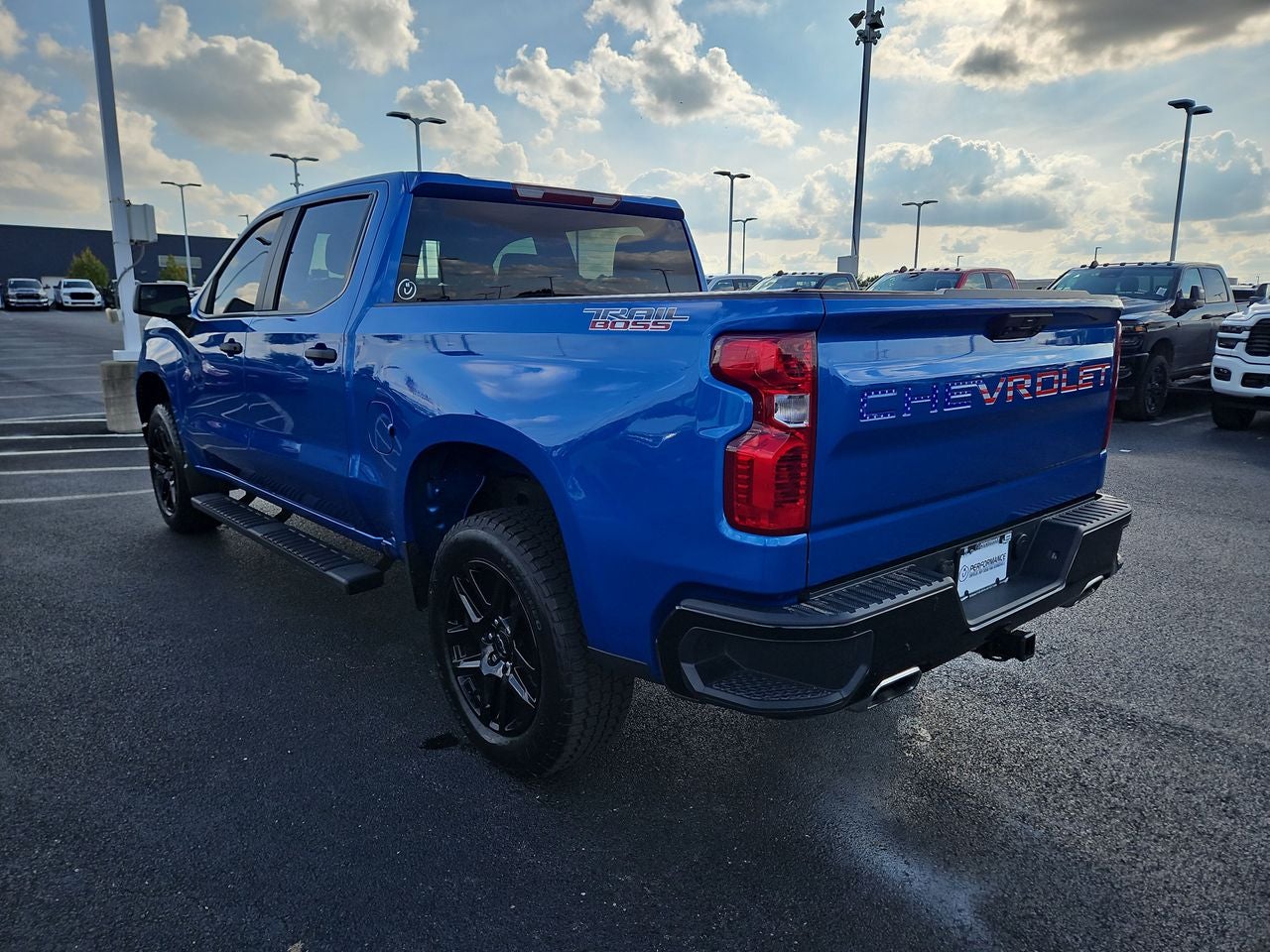 2022 Chevrolet Silverado 1500 4WD Crew Cab Short Bed Custom Trail Boss