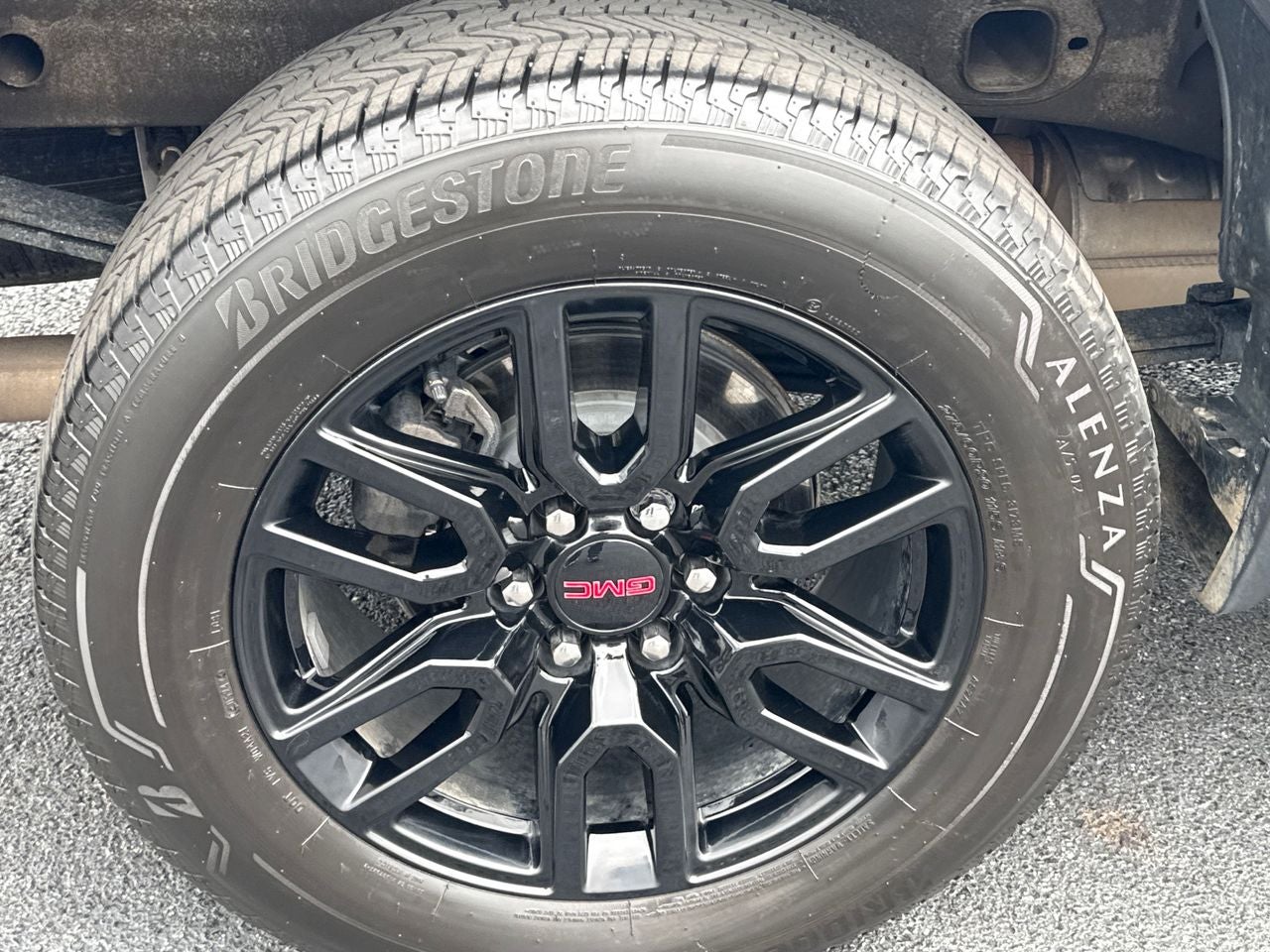 2024 GMC Sierra 1500 4WD Crew Cab Short Box Elevation with 3SB