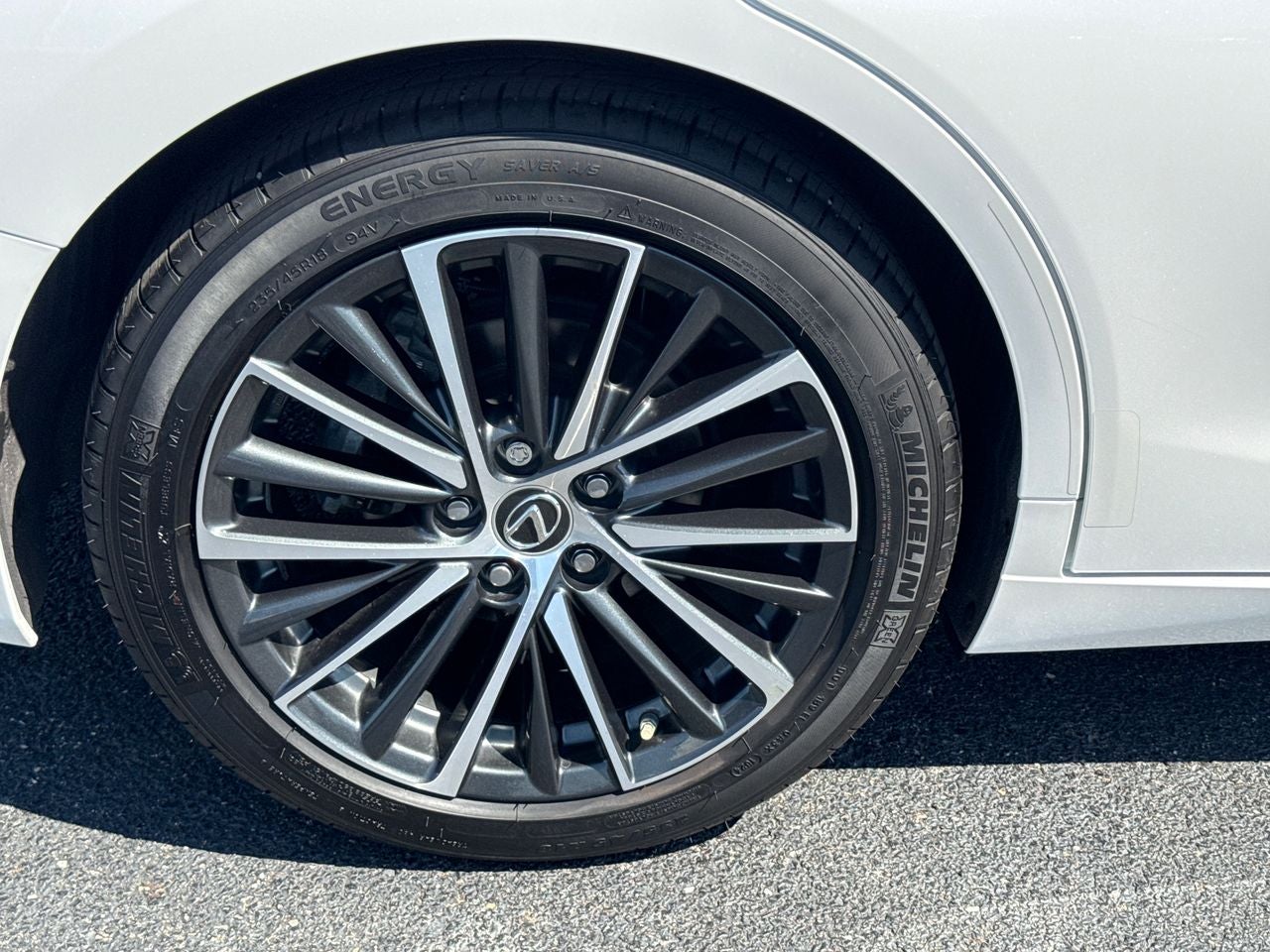 2024 Lexus ES 300h 300h Luxury