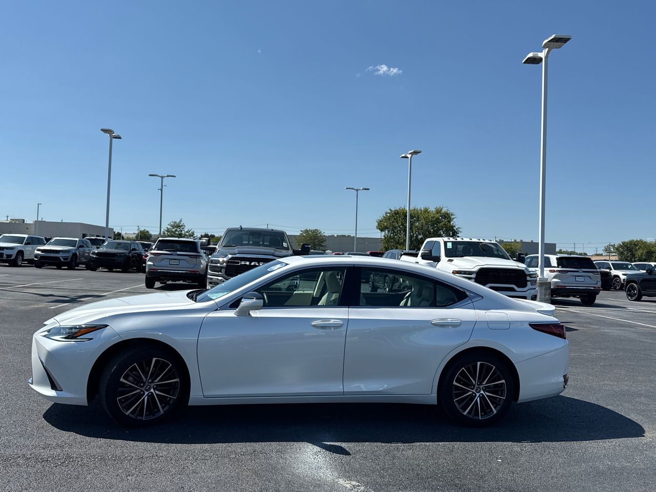 2024 Lexus ES 300h 300h Luxury